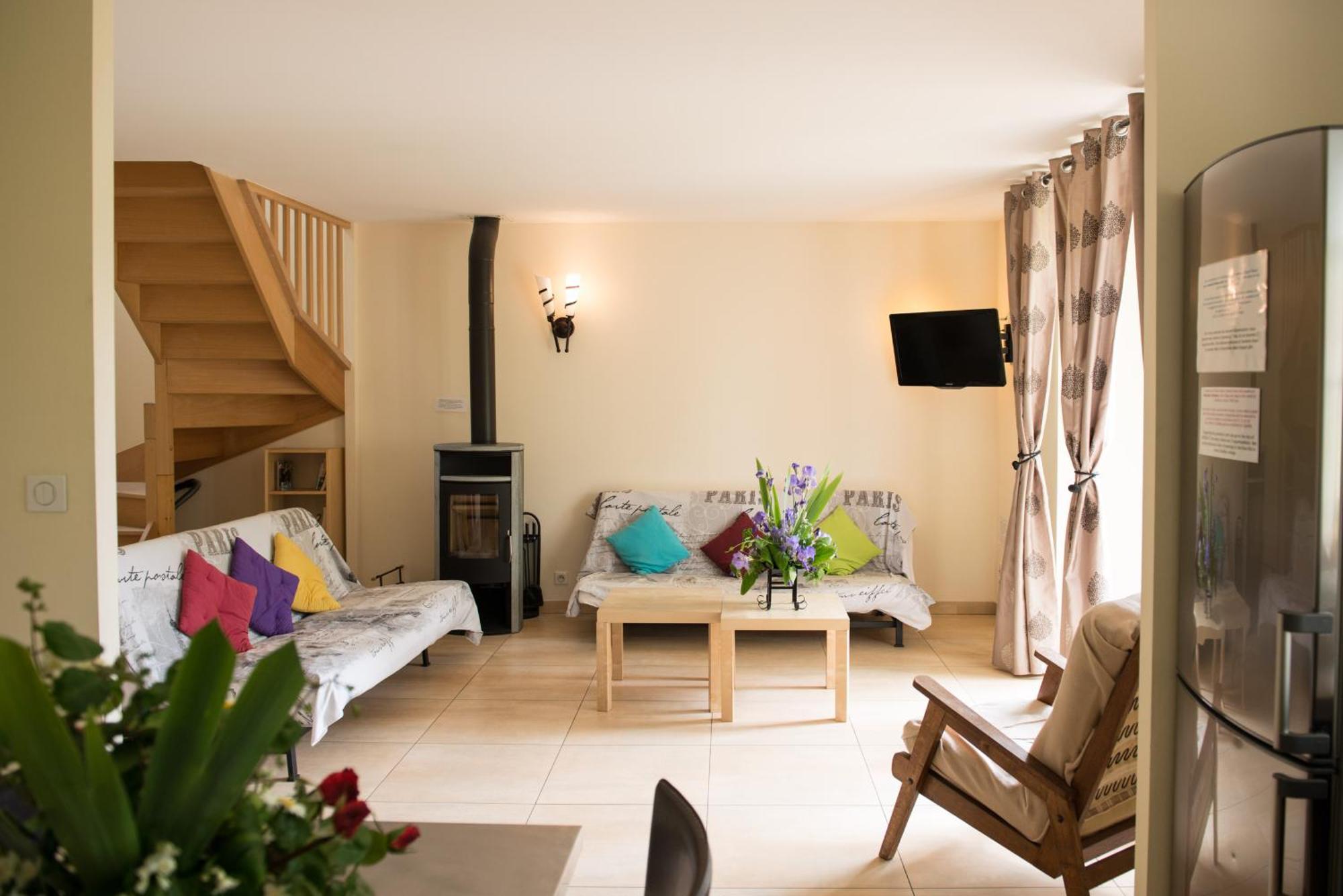 Au Bonheur Des Retrouvailles Hotel Denonville Buitenkant foto