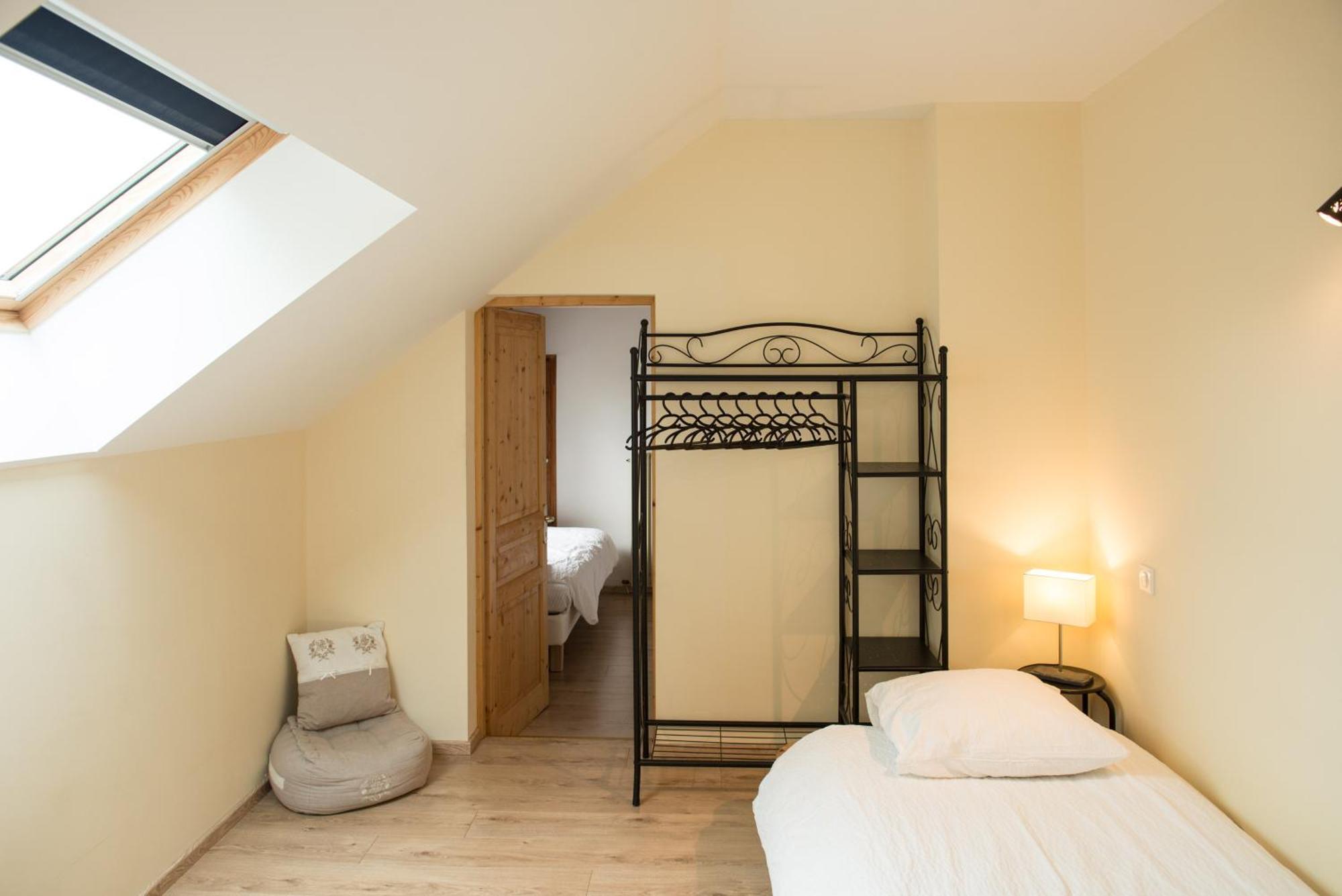 Au Bonheur Des Retrouvailles Hotel Denonville Buitenkant foto