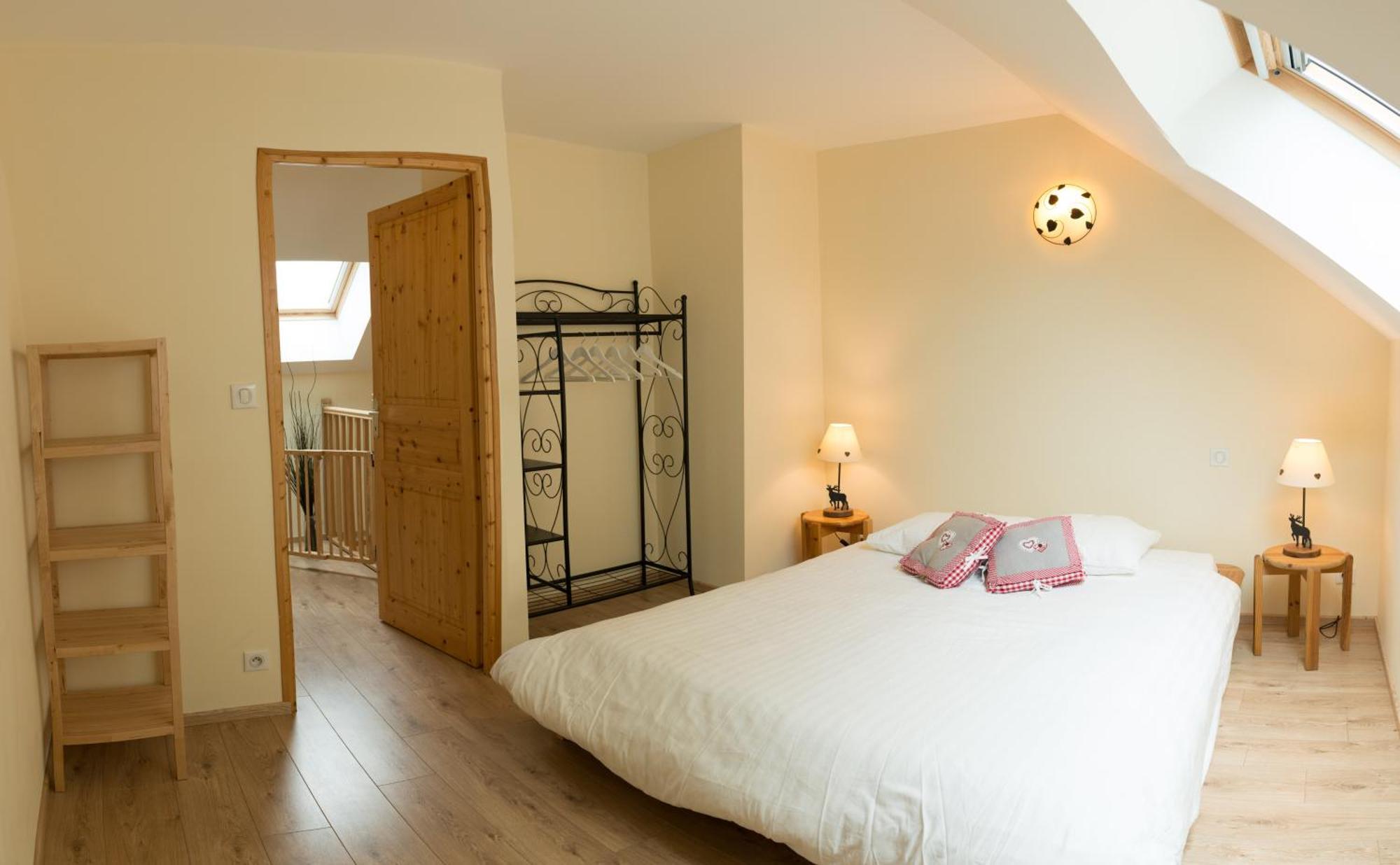 Au Bonheur Des Retrouvailles Hotel Denonville Buitenkant foto